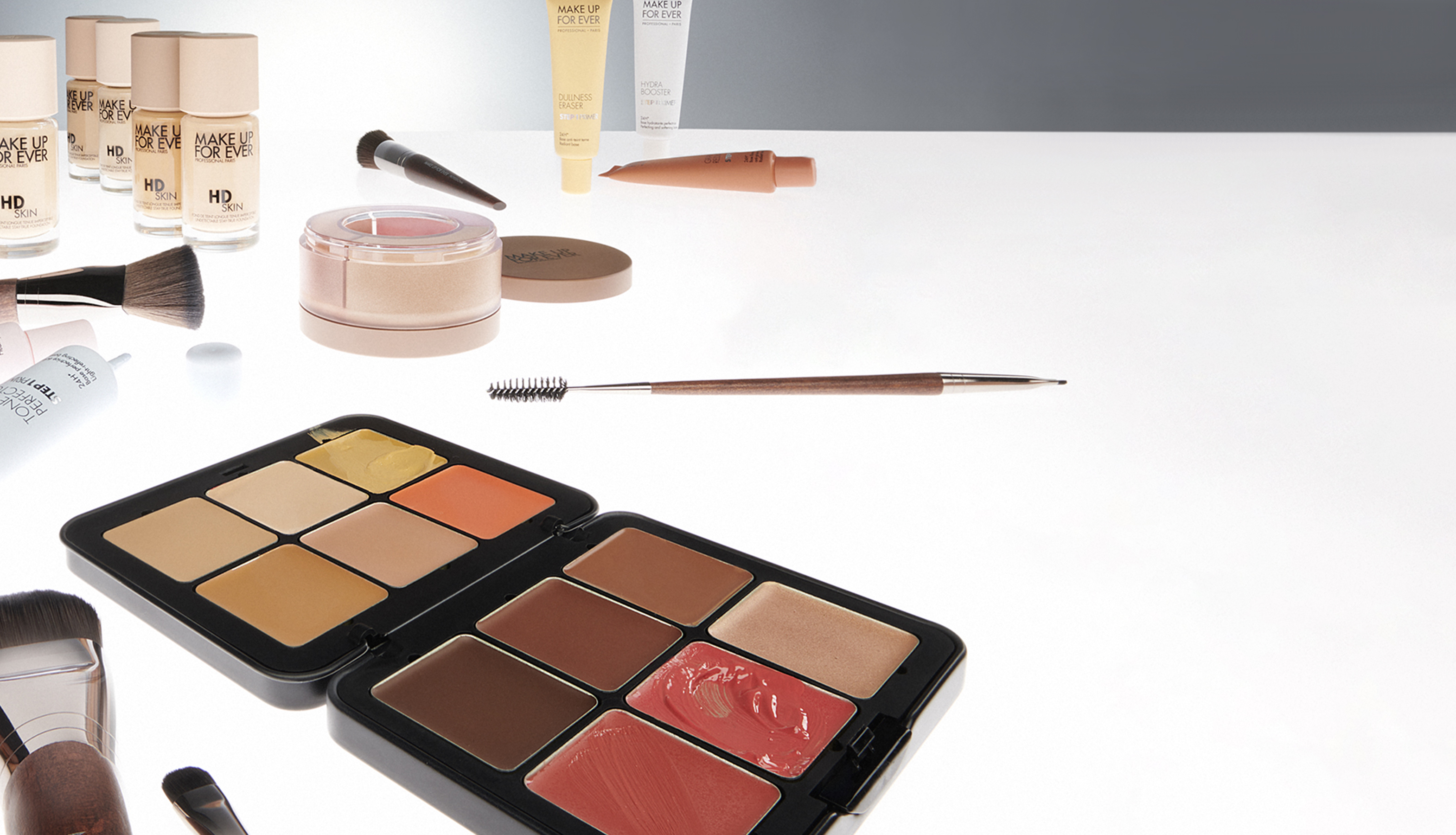 プロによる製品開発 MAKE UP FOR EVER